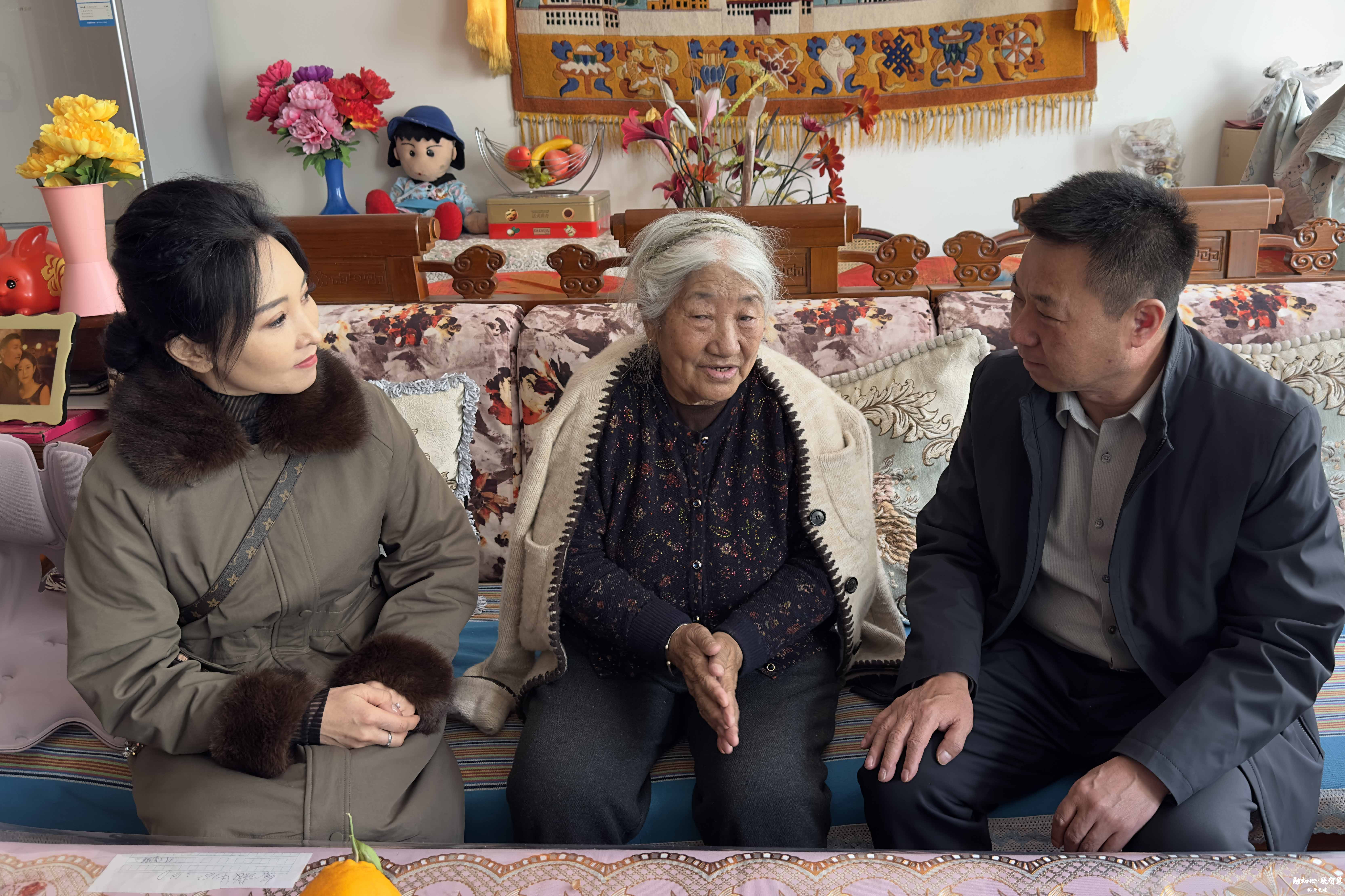 称多县举办2026年离退休干部迎春茶话会暨开展节前走访慰问活动